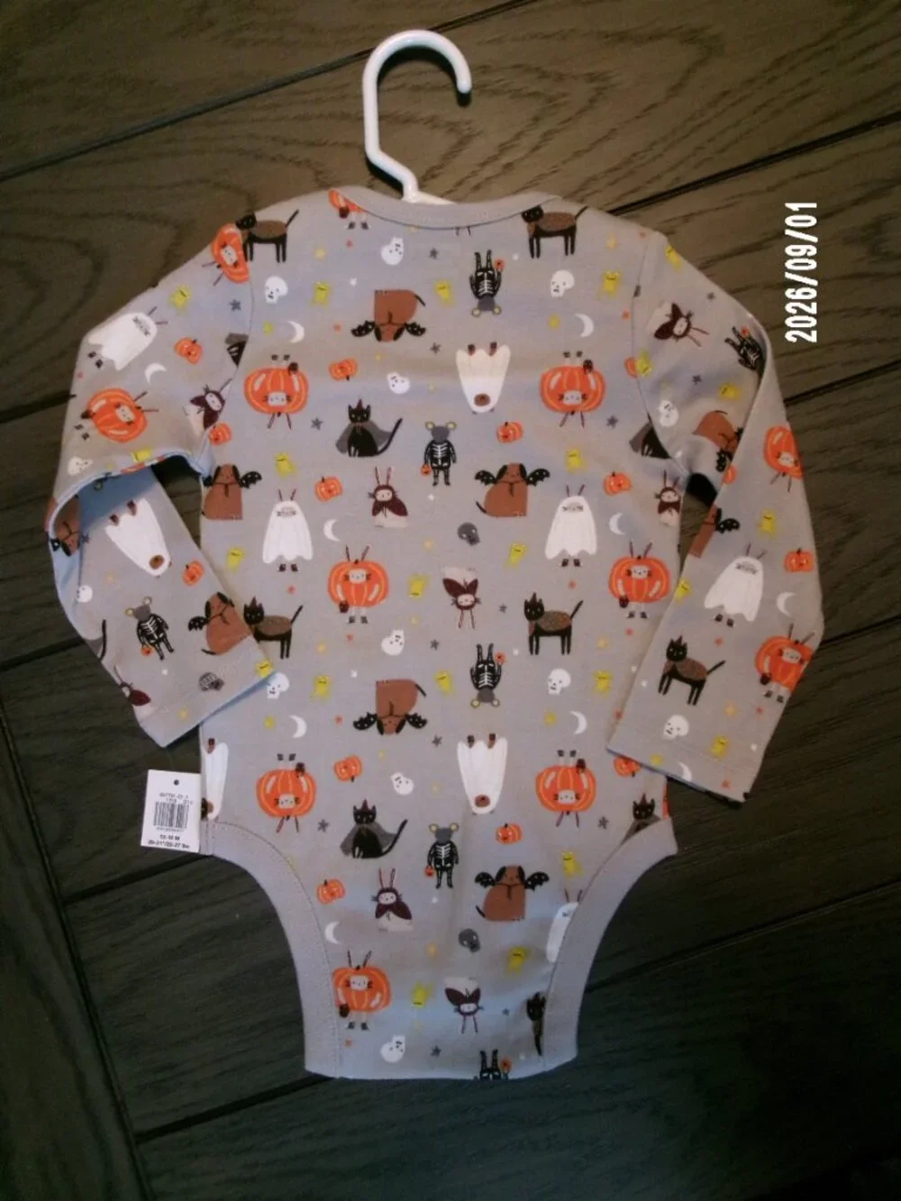 2 Old Navy NWT 12-18M Halloween Bodysuit Set Baby Fall Halloween Ghosts etc